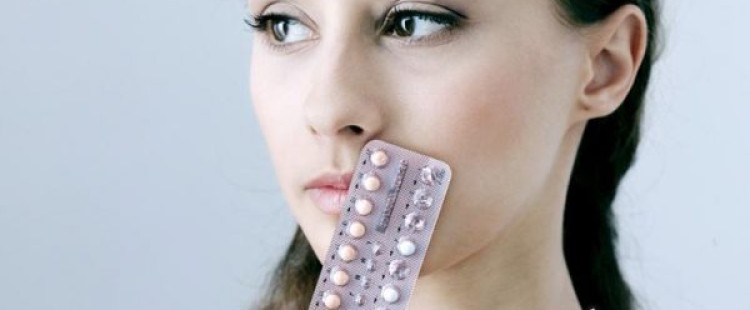 أضرار تناول حبوب منع الحمل علي جسم المرأة