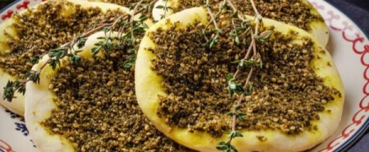 طريقة عمل مناقيش الزعتر