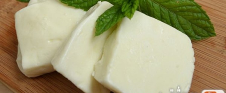 طريقة عمل الجبنة البيضاء العكاوية