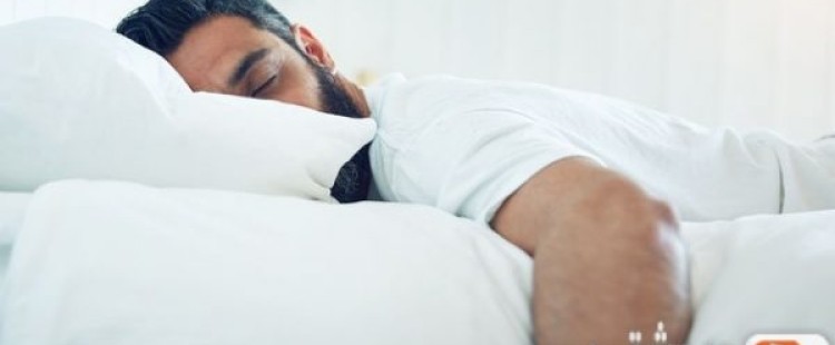 تعرف على أسباب التعرق أثناء النوم