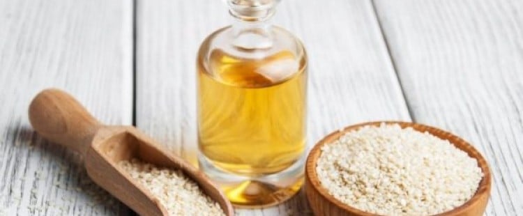 تعرف علي أضرار زيت السمسم