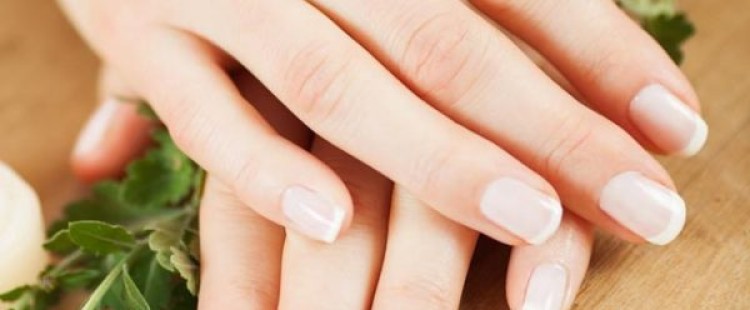 وصفات العناية بالأظافر