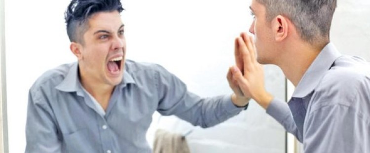 أعراض انفصام الشخصية