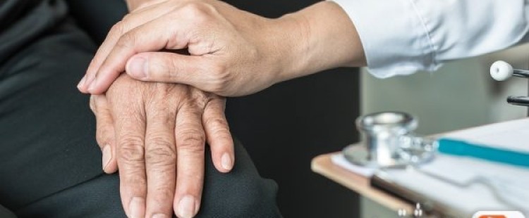 أسباب مرض باركنسون وعلاجه