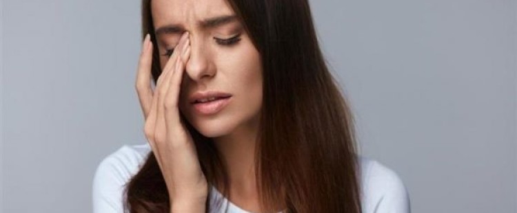 أعراض مرض تشنج الجفن